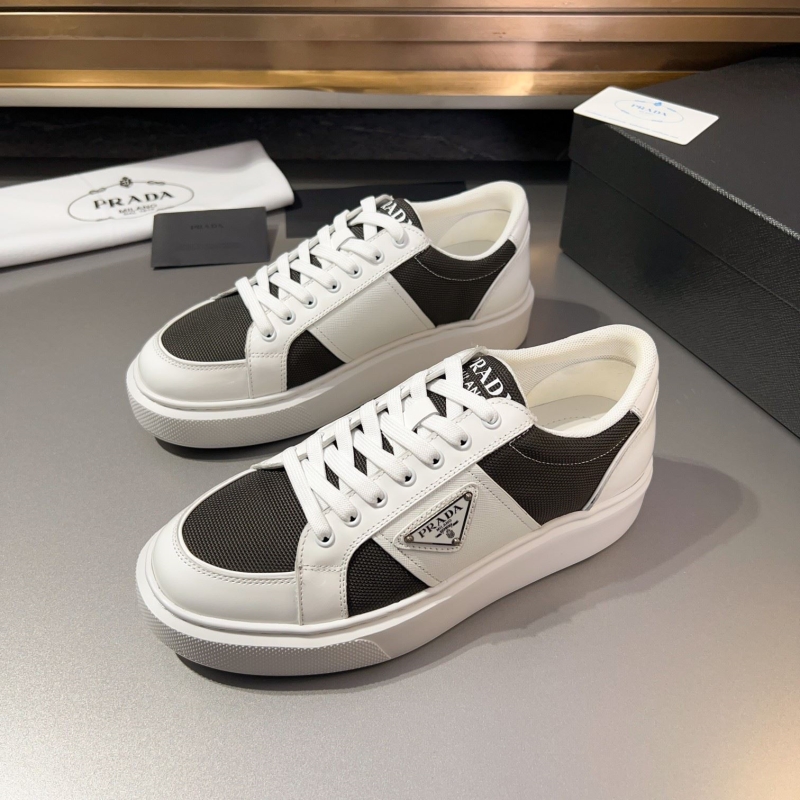 Pra*a casual shoes